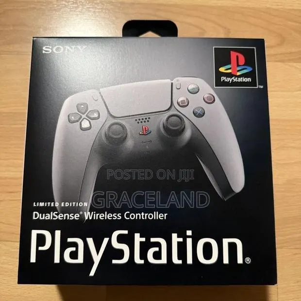 Original Playstation 5 Controller 30th Anniversary Limited Edition · Photo 1