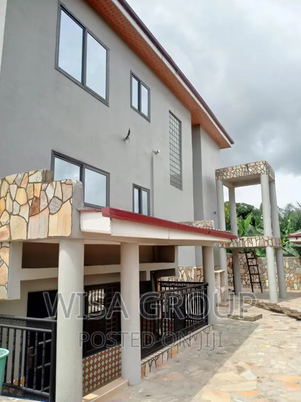 6bdrm Duplex in Wisa Groups, Accra Metropolitan for rent · Photo 1