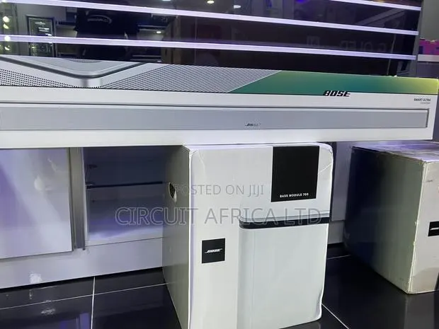Bose Bass Module 700 Smart Ultra Soundbar · Photo 1