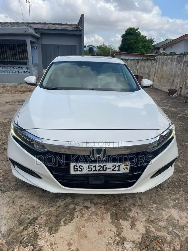 Honda Accord EX 2018 White · Photo 1