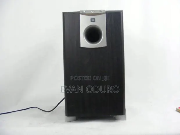 Powerful JBL Active Subwoofer Deep Warm Bass Perfect Condition · Photo 1