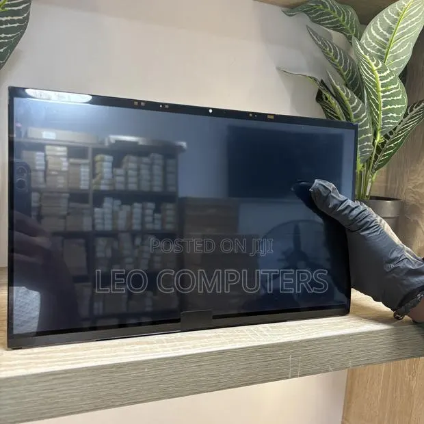 HP Elitebook 1040 G7 Screen · Photo 1