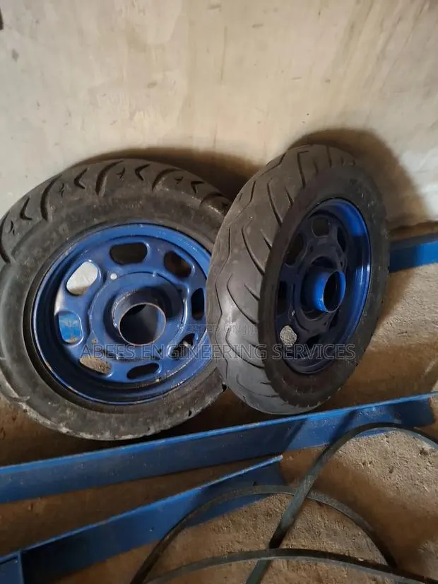 Trolley Tyre · Photo 3