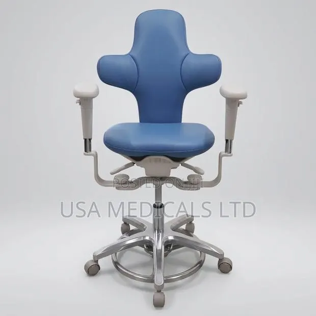 Dentist Stool With Double Armrests · Photo 1