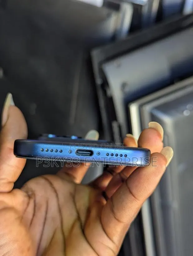 Apple iPhone 17 Pro 256 GB Blue · Photo 1
