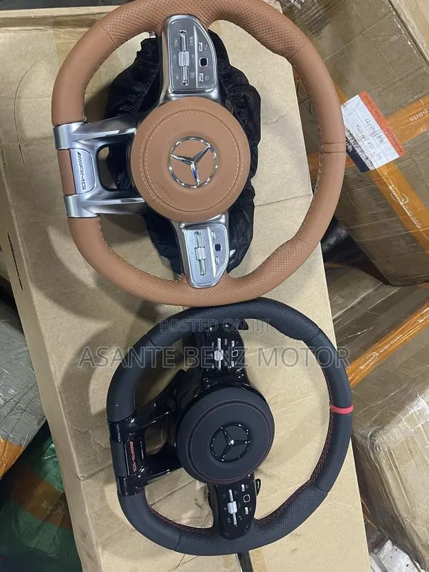 205 213 GLC Gle Streeing Wheel · Photo 1