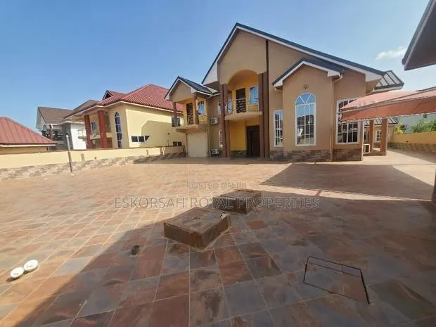5bdrm House in East Legon Hills, School Junction for rent · Photo 1