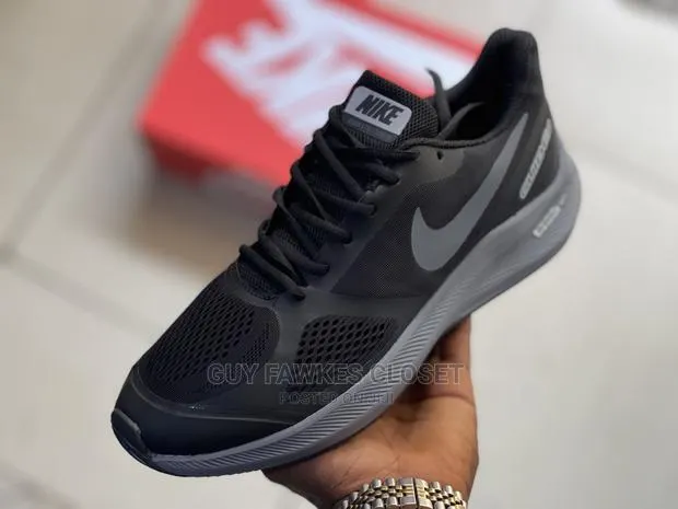 Nike Guide 10 Running Shoes · Photo 1