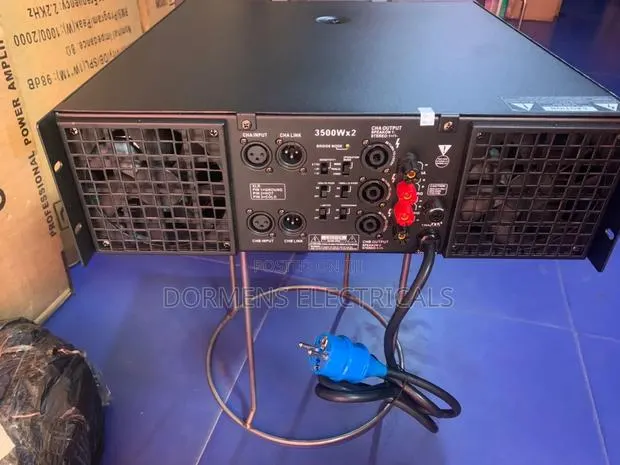 Ca 12 Amplifier · Photo 1