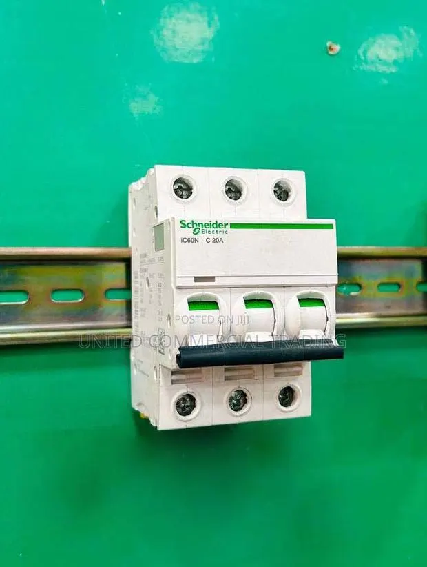 Current Circuit Breaker · Photo 1