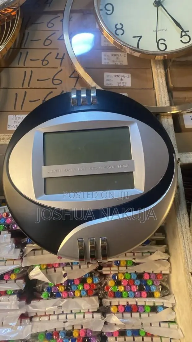 Office Clock · Photo 1