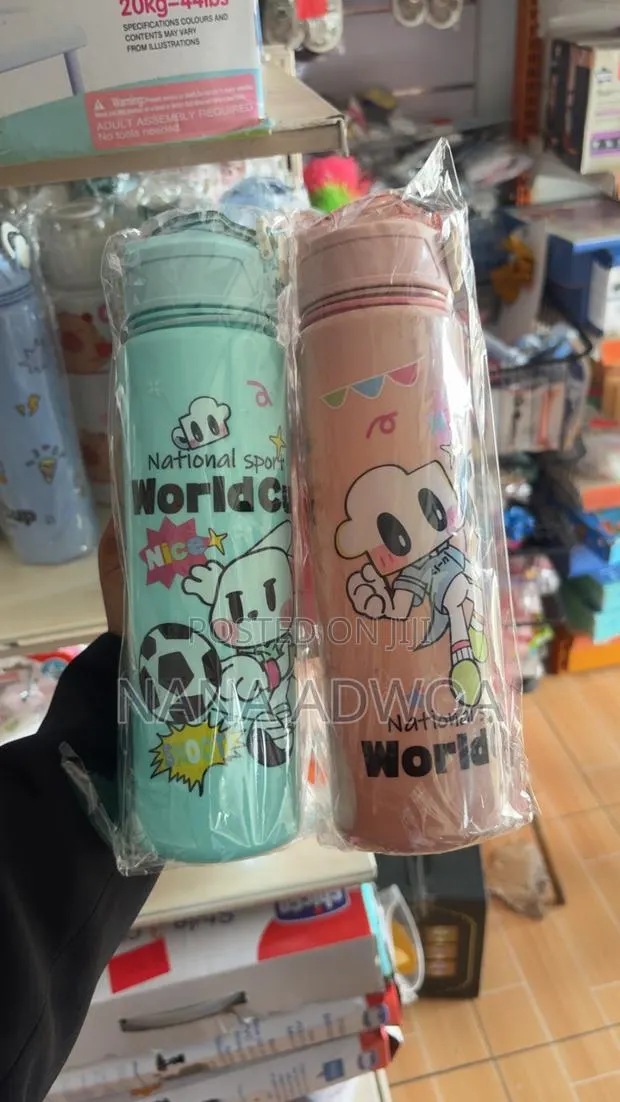 Kids Water Bottles · Photo 1
