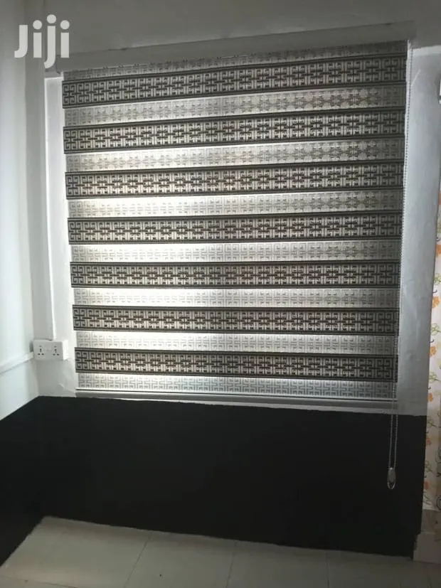 Window Curtains Blinds · Photo 1