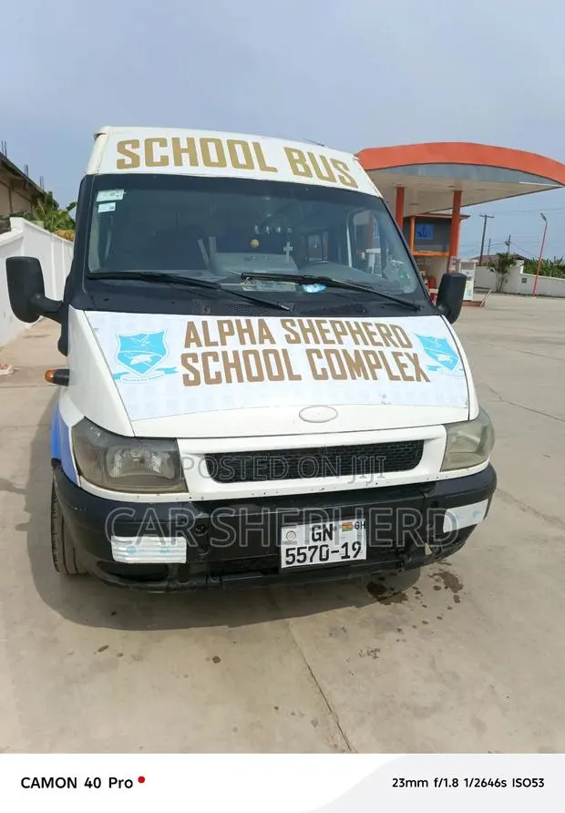 Ford Transit 2008 White · Photo 1