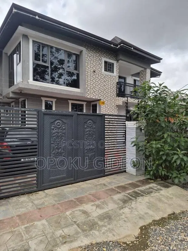 4bdrm House in Macedonia, Amasaman for sale · Photo 1