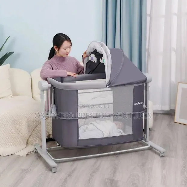 5-in-1 Multi-Functional Bedside Bassinet · Photo 2