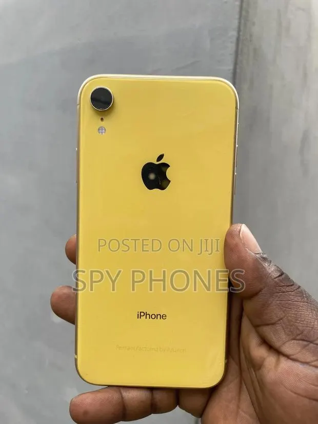 Apple iPhone XR 64 GB Yellow · Photo 1