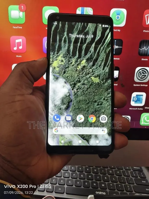 New Google Pixel 2 XL 64 GB Black · Photo 1