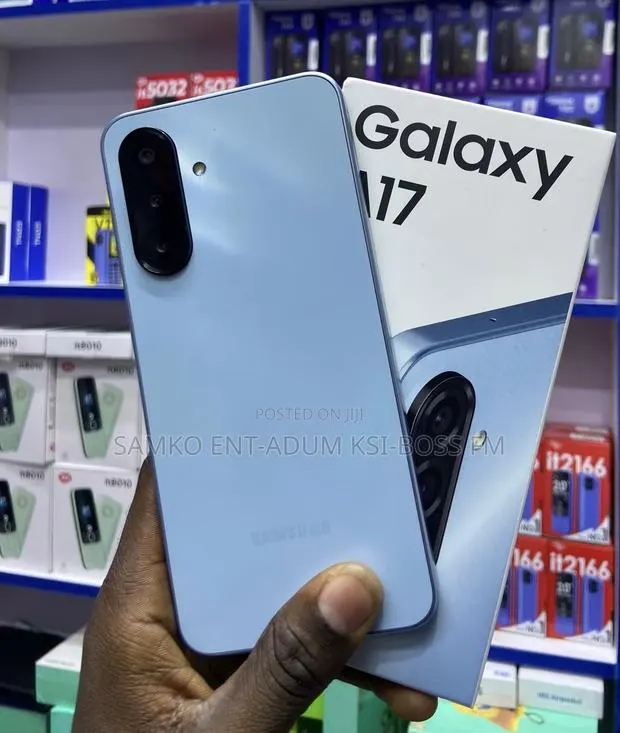 New Samsung Galaxy A17 128 GB Blue · Photo 1