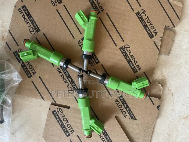 Toyota Camry 2013-16 Fuel Injectors, 4 Set. Original Japan. · Photo 1