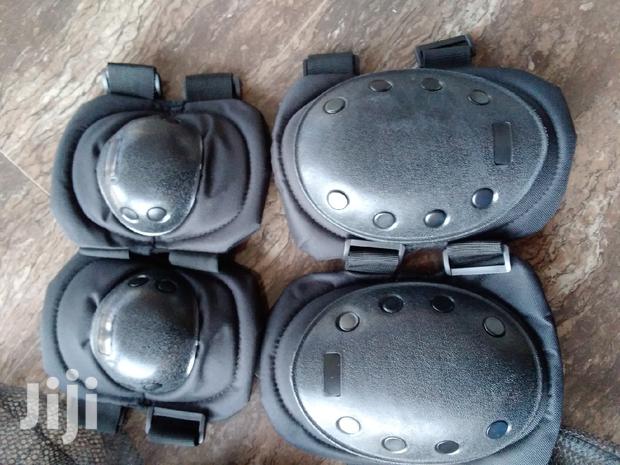 Kneecap Pad/Knee Pad And Elbow Pad Available · Photo 3