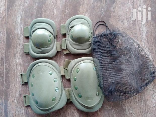 Kneecap Pad/Knee Pad And Elbow Pad Available · Photo 5