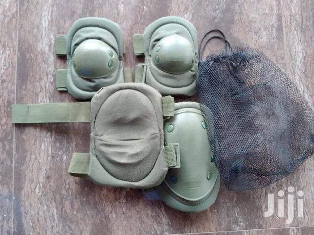 Kneecap Pad/Knee Pad And Elbow Pad Available · Photo 4