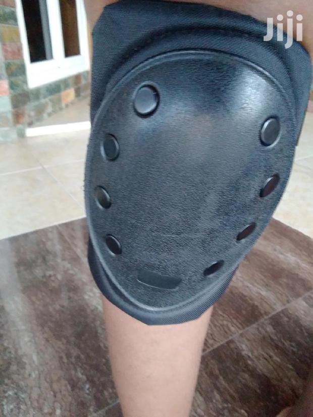 Kneecap Pad/Knee Pad And Elbow Pad Available · Photo 1