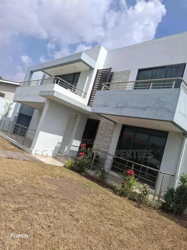 4bdrm House in Kg. Franco, Manet Junction for rent · Photo 1