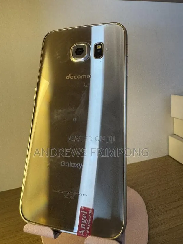 Samsung Galaxy S6 edge 32 GB Gold · Photo 1