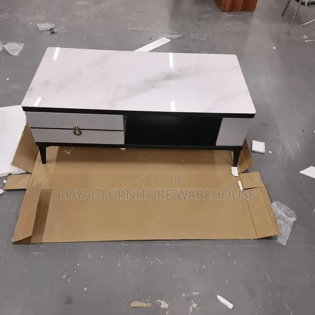 Living Room Centre Table · Photo 1