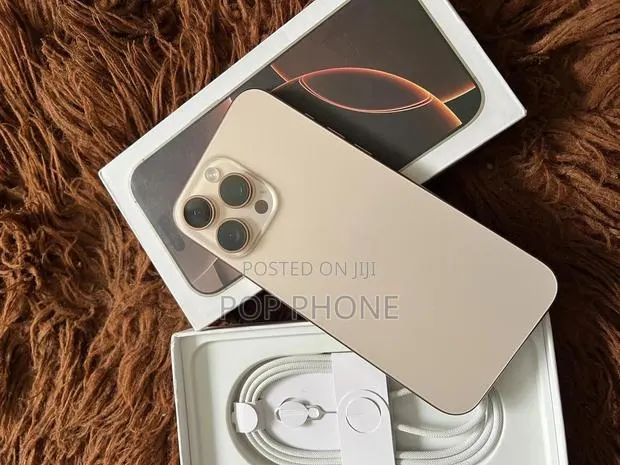 Apple iPhone 16 Pro Max 256 GB Gold · Photo 1