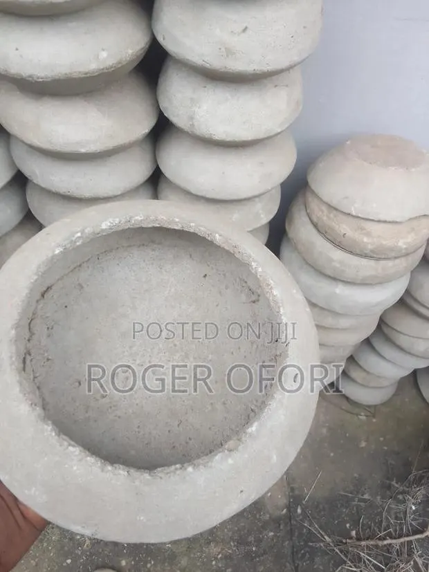 Rabbit Grasscutter Feed Water Trouts · Photo 1