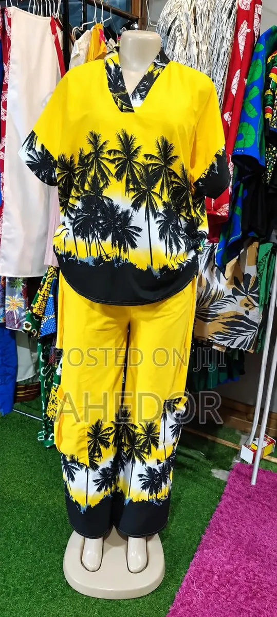 Two Piece v Neck Palm Print Short Sleeve Tee and Pants · Photo 1