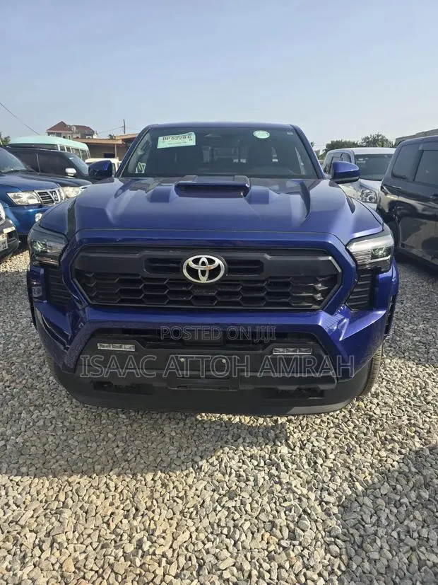 Toyota Tacoma SR Double Cab 4WD 5.0 ft. SB (Automatic) 2025 Blue · Photo 1