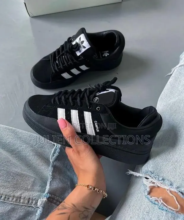 Adidas Bad Bunny Black and White · Photo 1