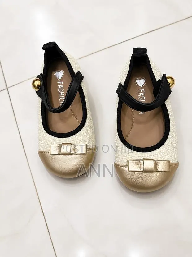 Beautiful Girls Shoe · Photo 1