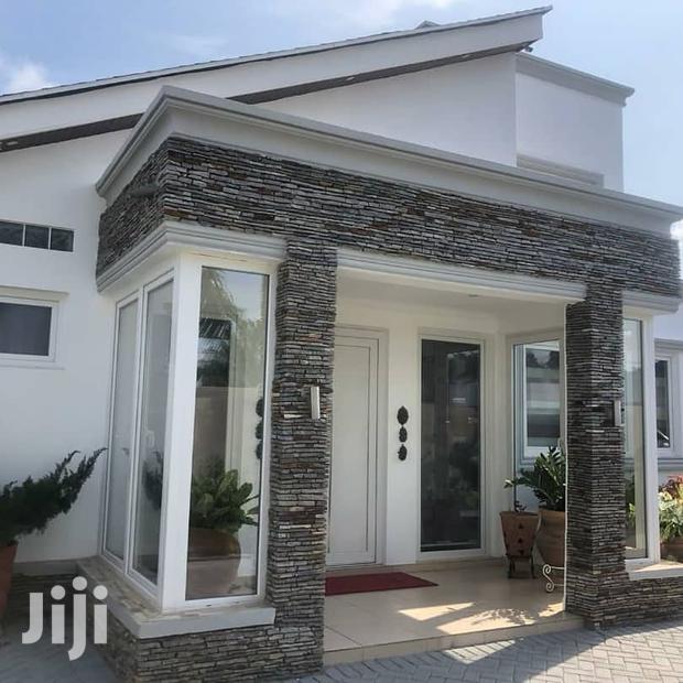 4bdrm Duplex in Tema Metropolitan for sale · Photo 4