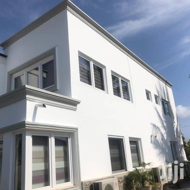 4bdrm Duplex in Tema Metropolitan for sale · Photo 2