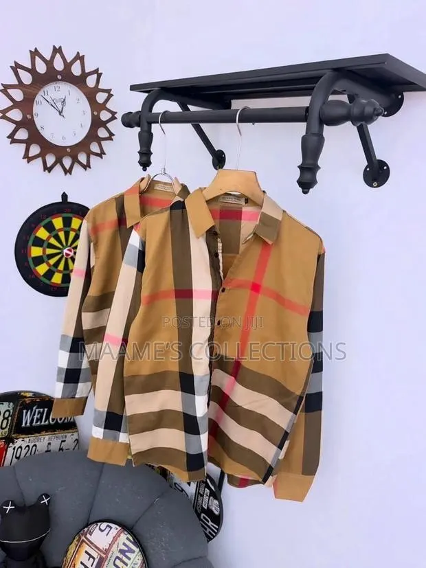 Burberry Stock Tee's / Shirts · Photo 1