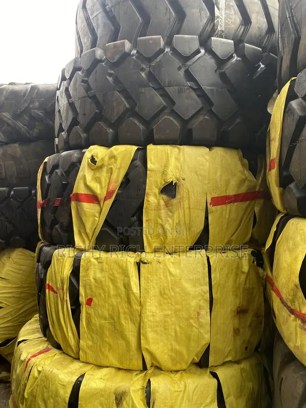 Brand New 23.5r25 Heavy-Duty Otr Tyres · Photo 1