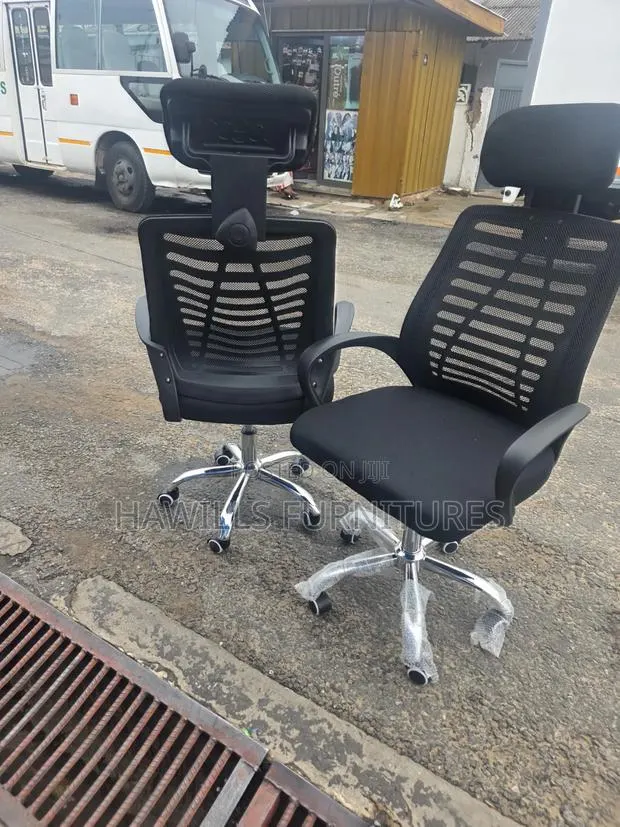 360 Swivel Ergonomic Office Chair · Photo 1