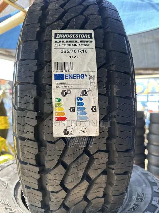 Bridgestone Tyres: 265/70r16 112t · Photo 1
