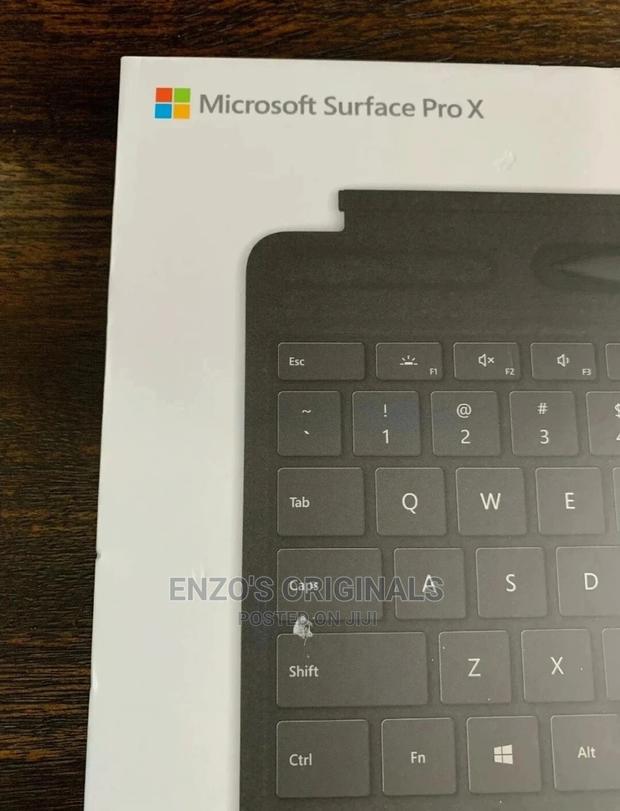 Microsoft Surface Pro 8 And Pro X Type Cover With Slim Pen · Photo 8