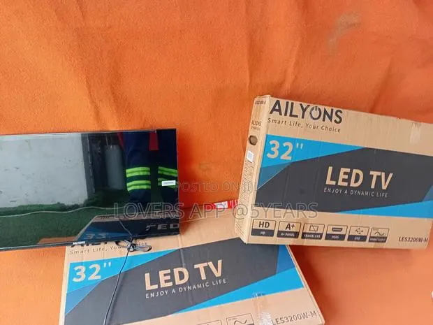 Ailyons 32" Led Tv – High Definition Entertainment Ailyons 32 · Photo 1