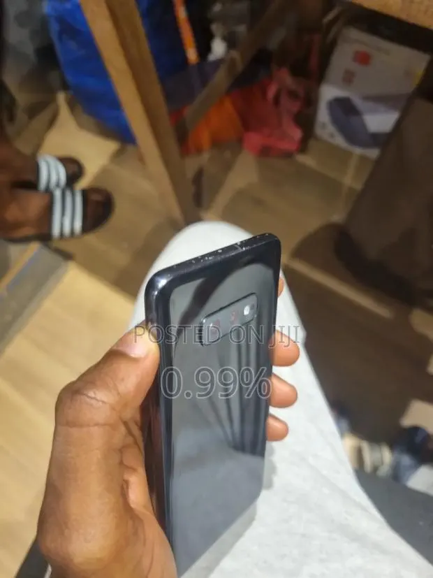 Samsung Galaxy S10e 128 GB · Photo 1