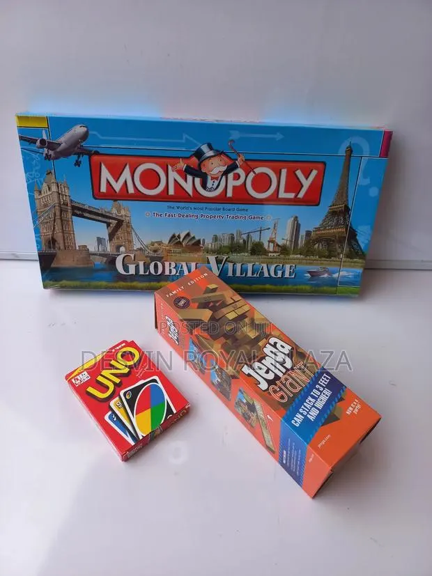 Monopoly + Jenga + Uno · Photo 1