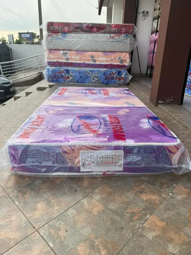 8" High Density One and Half Mattress · Photo 1