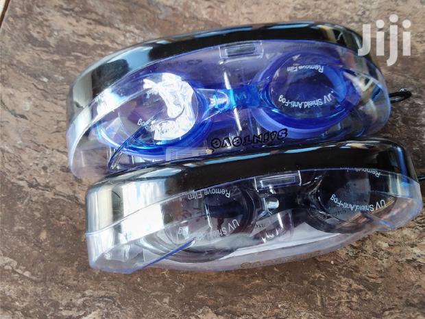 Swimming Goggles · Photo 3