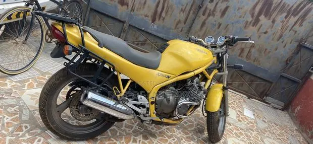 Yamaha 1991 Yellow · Photo 1